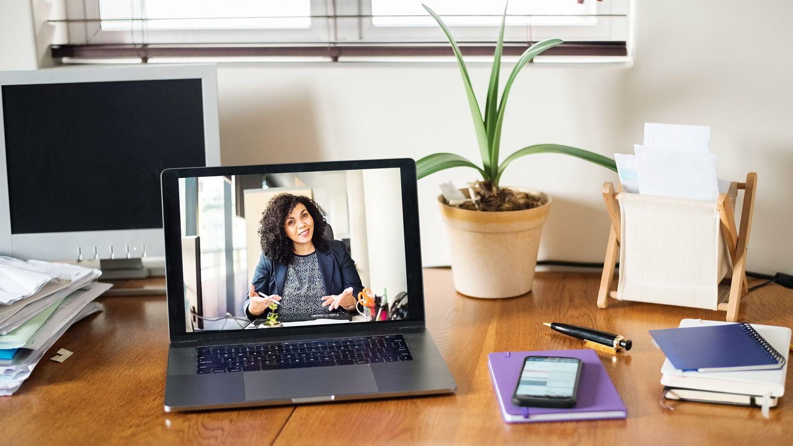 AI Interview Checklist: What to Revise the Night Before + What to Pack/Check for Online Interviews